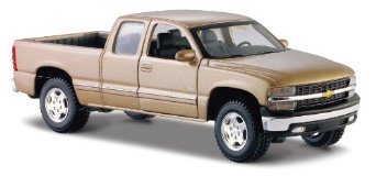 Maisto 1:27 Scale Chevrolet Silverado Diecast Vehicle (Colors May Vary)