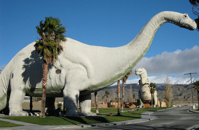 Travel To The Cabazon Dinosaurs, Cabazon, California! | Blingby