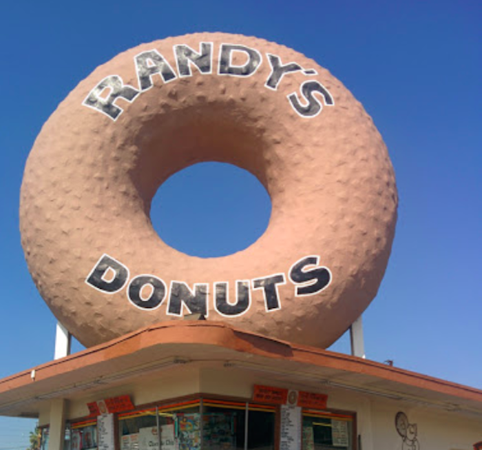 Travel To Randy's Donuts - California!
