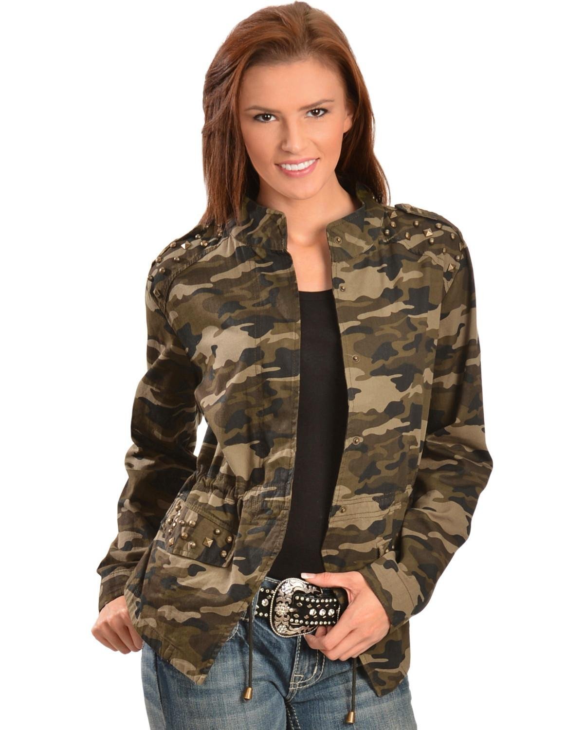 Red Ranch Women's Studded Camo Jacket