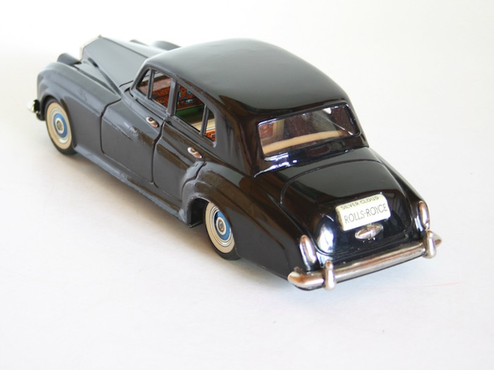 FRICTION VINTAGE TIN TOY CAR ROLLS-ROYCE SILVER CLOUD
