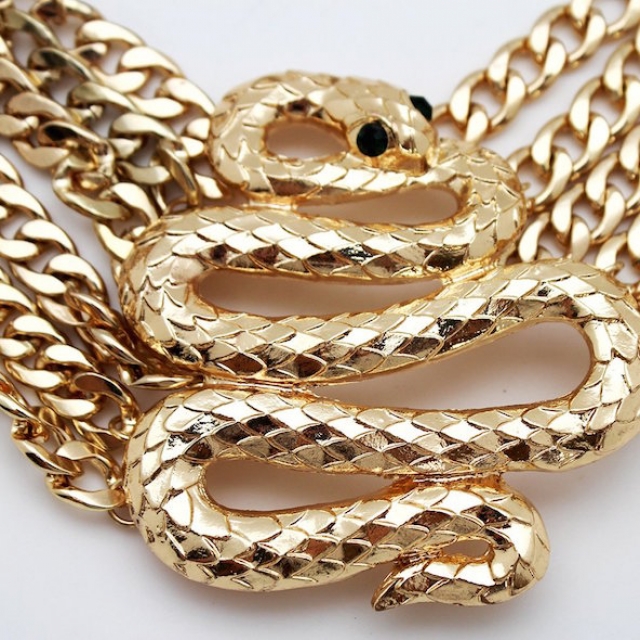Trendy Fashion Jewelry TFJ Women Fashion Necklace Metal Chunky Chain Big Cobra Snake Pendant Jewelry Set Gold + Earrings