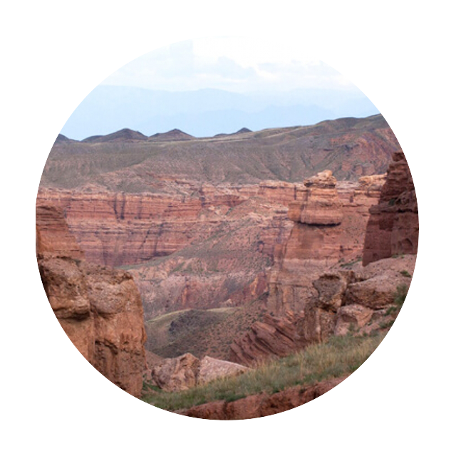 Charyn Canyon Tour