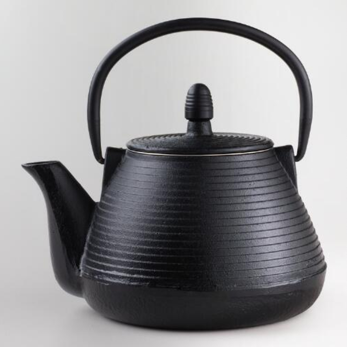 Black Ripple Cast Iron Teapot